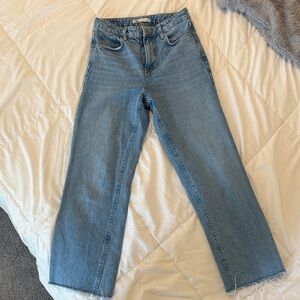 Zara Classic Blue Denim Jeans cropped at Ankle